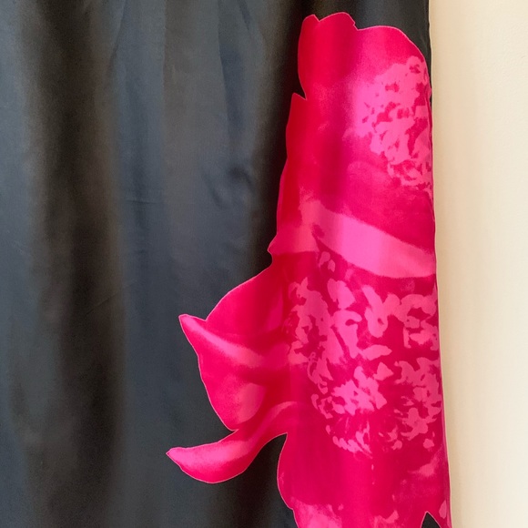 Black silk floral dress - Picture 5 of 12